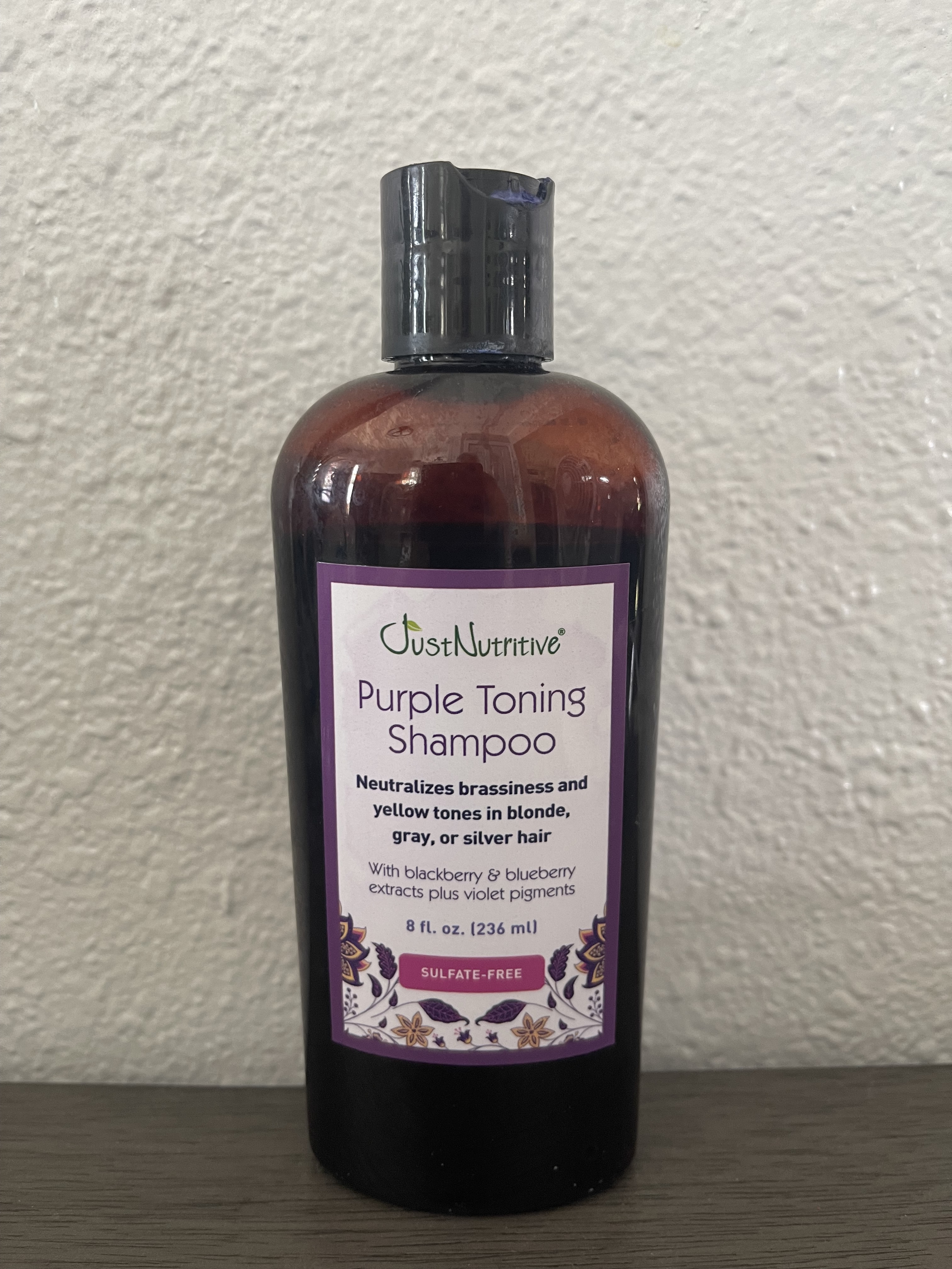 Purple toning shampoo